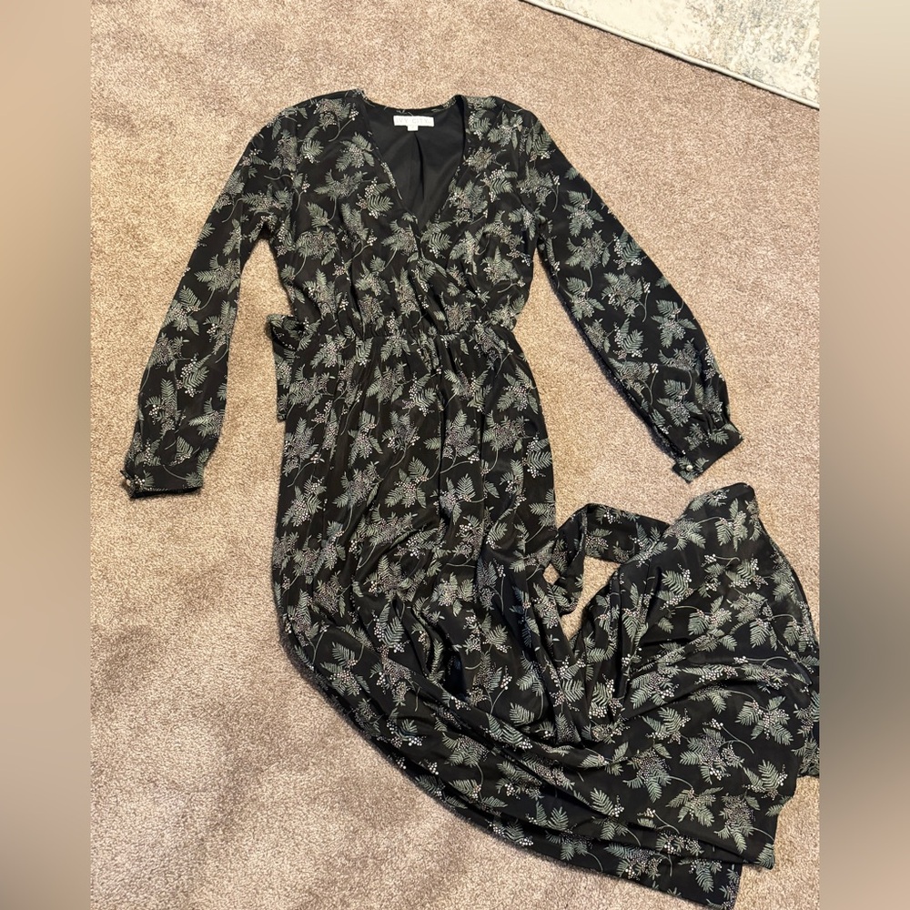 Ivy City Co Black Floral Long Sleeve Dress